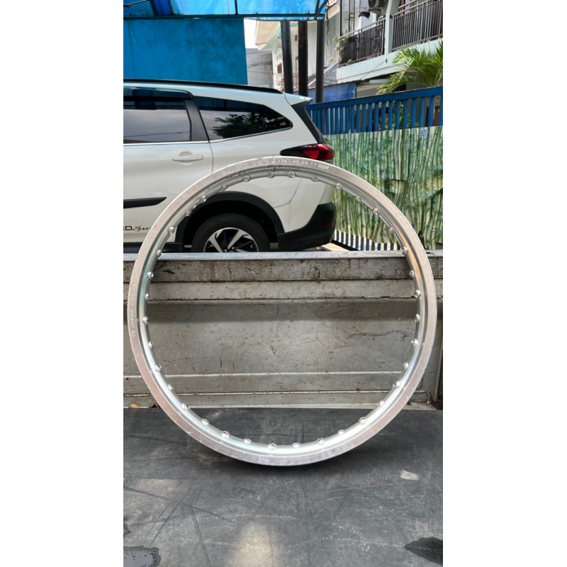 Velg TK Japan ring 17" lebar 1.40 silver original 1pcs