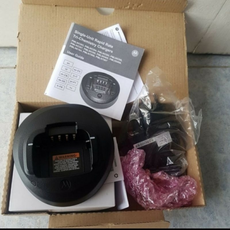 CHARGER HT MOTOROLA CP1660 CP1300 ORIGINAL CP1660