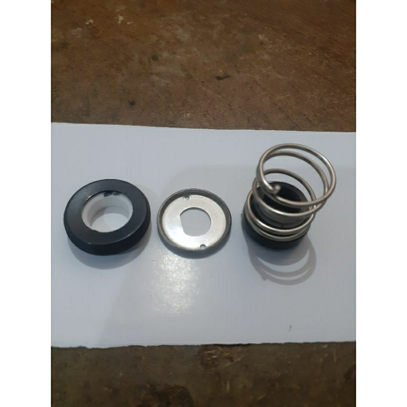 seal pompa air/oil seal mesolin pompa air GP 200