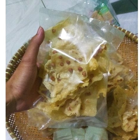 

Peyek Kacang Daun Jeruk