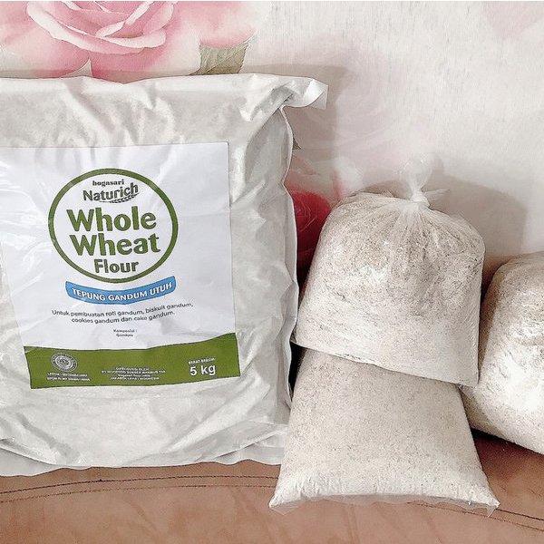 

Tepung Gandum Utuh 5kg - Naturich Whole Wheat - KEMASAN Gosend / Grab Onlyy!!