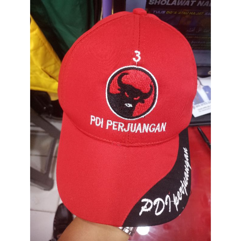 topi partai pdip
