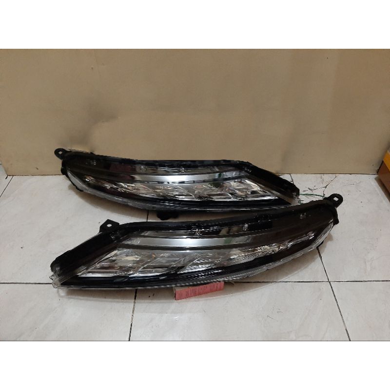 Headlamp Lampu Depan DRL Xpander x-pander 2018 2019 2020 2021 Original- kiri