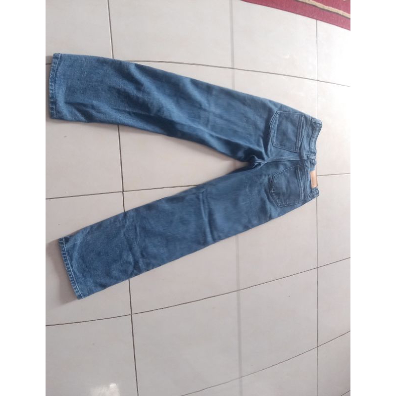 CELANA JEANS HIGHWAIST LOOSE PRELOVED