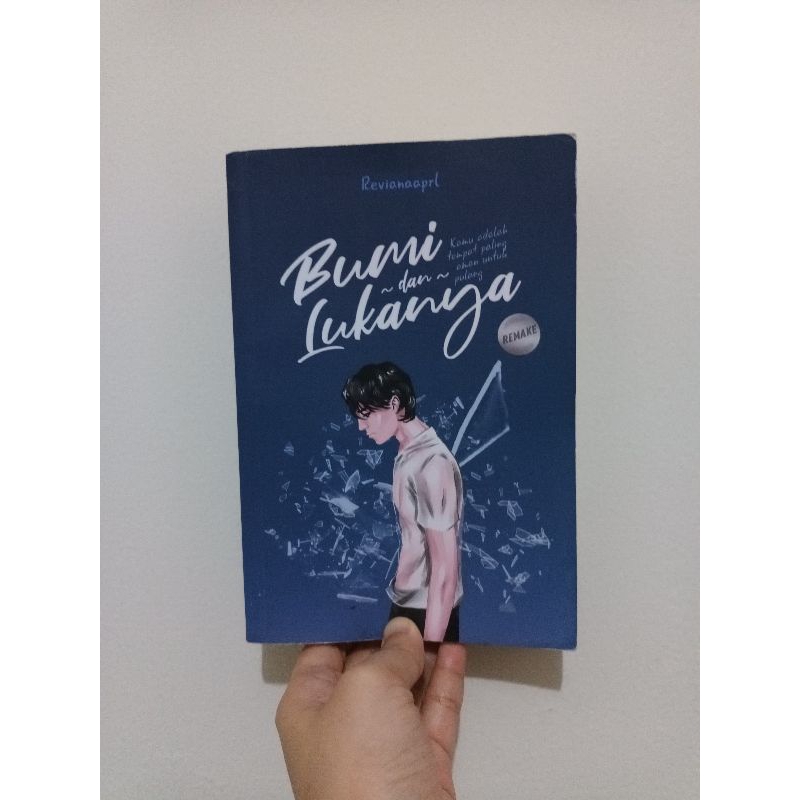 BUKU NOVEL BEKAS PRELOVED SECOND ORIGINAL BUMI DAN LUKANYA