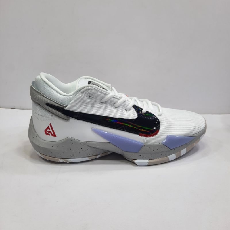 Sepatu Basket Nike Zoom Freak 2 FP White