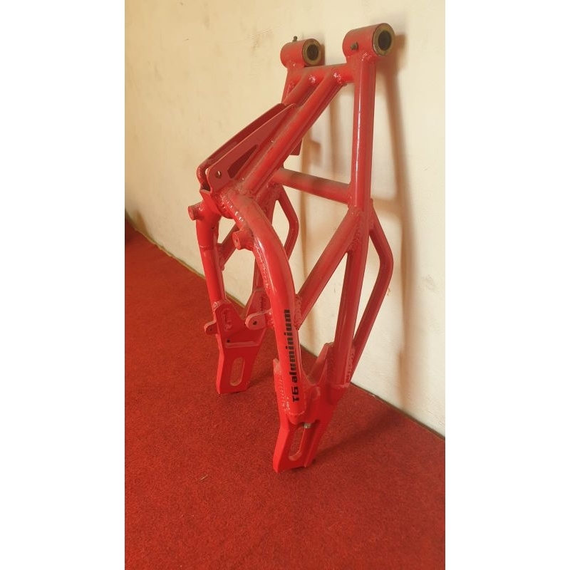 swing arm Minerva megelli 250 Minerva megelli250 original