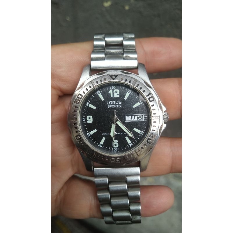 jam tangan lorus sport by seiko quartz second bekas original