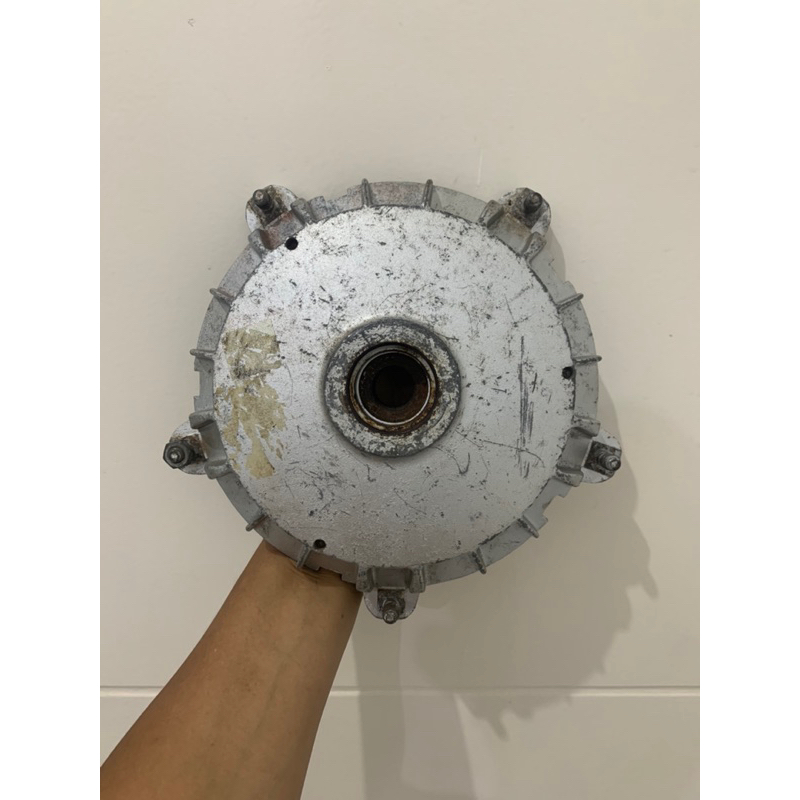 Tromol belakang vespa Corsa original nos lama penyimpanan
