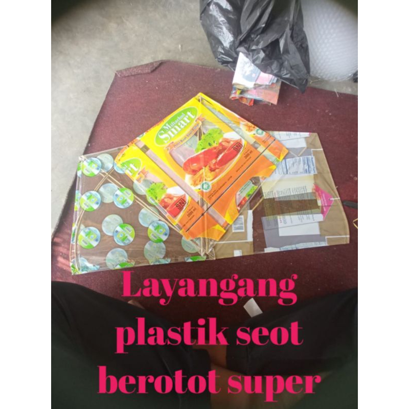 Layangan Plastik super Ukuran 58 100 Pcs