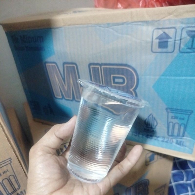 

air gelas 1 dus isi 48gelas