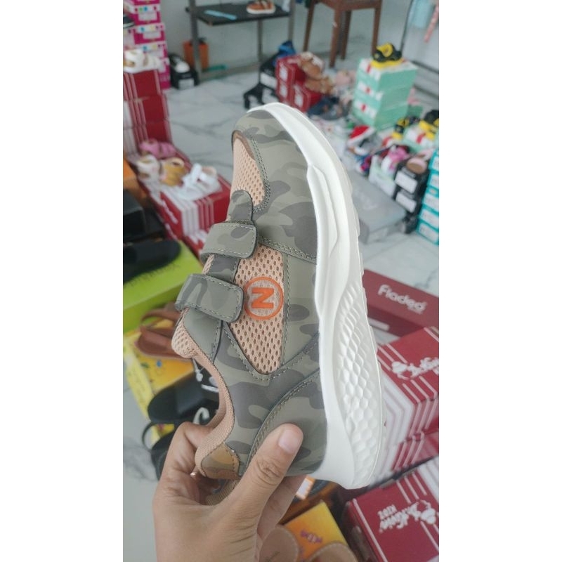 Sepatu Sneakers Anak Merk Nevada Coklat Abu Navy