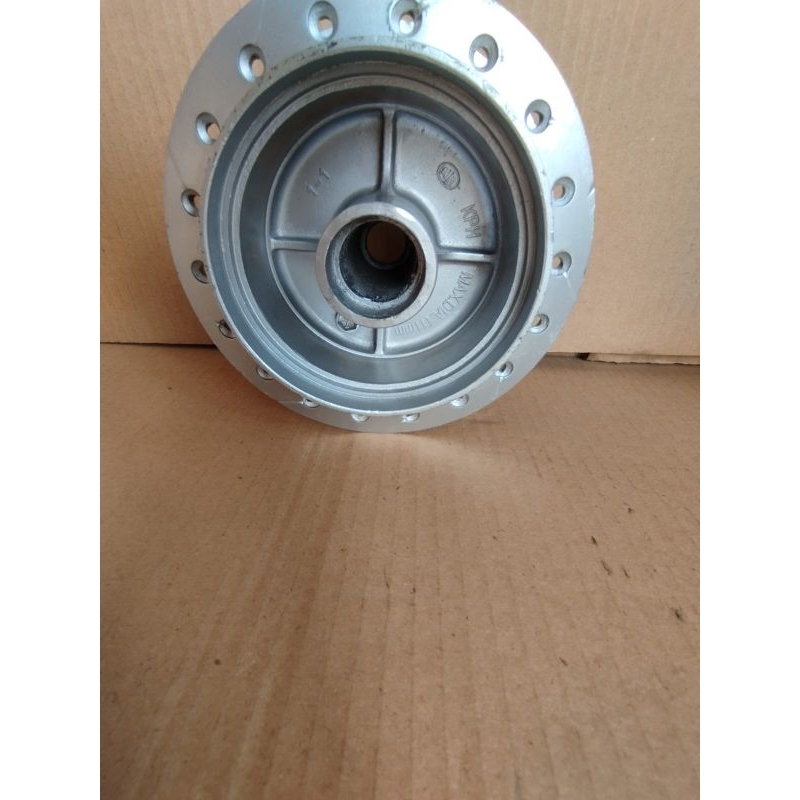 TROMOL BELAKANG SEKEN ORI HONDA REVO ABSOLUT