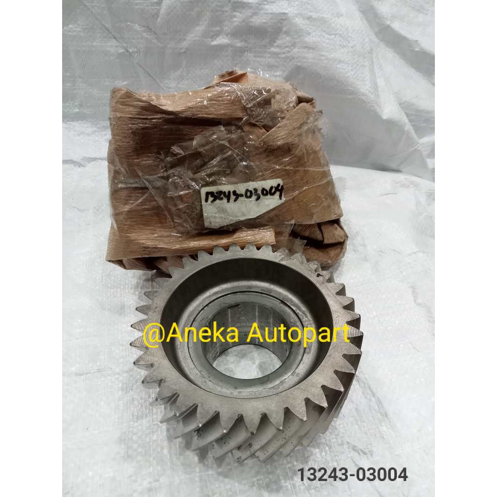 HELICAL GEAR / 13243-03004 / ZF GENUINE / HINO