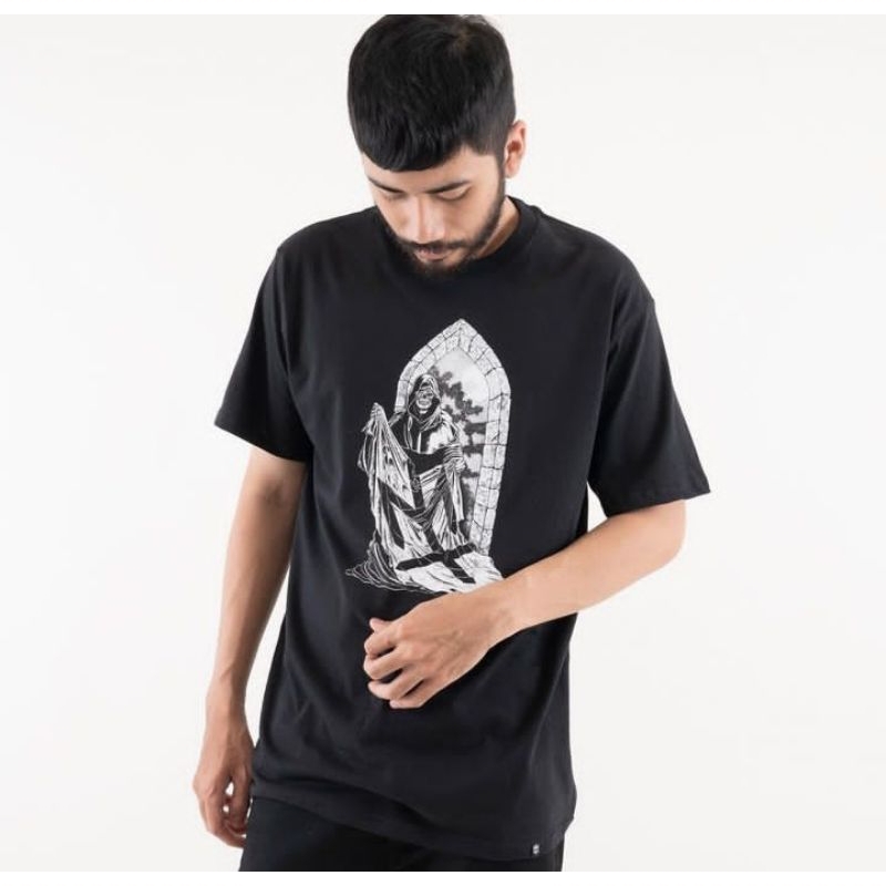 (COD) KAOS MATERNAL WARNA HITAM T-SHIRT MATERNAL VEXILLUM HITAM KAOS BRAND MATERNAL DISASTER UNISEX 