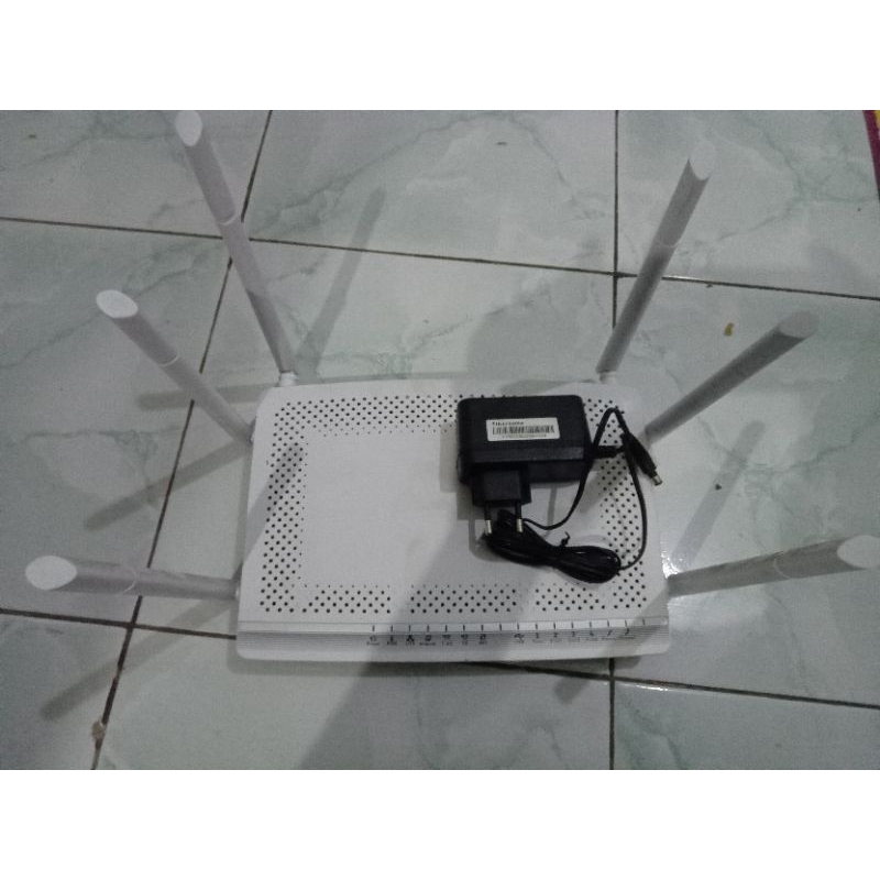 ONT PREMIUM FIBERHOME 5G LIKENEW