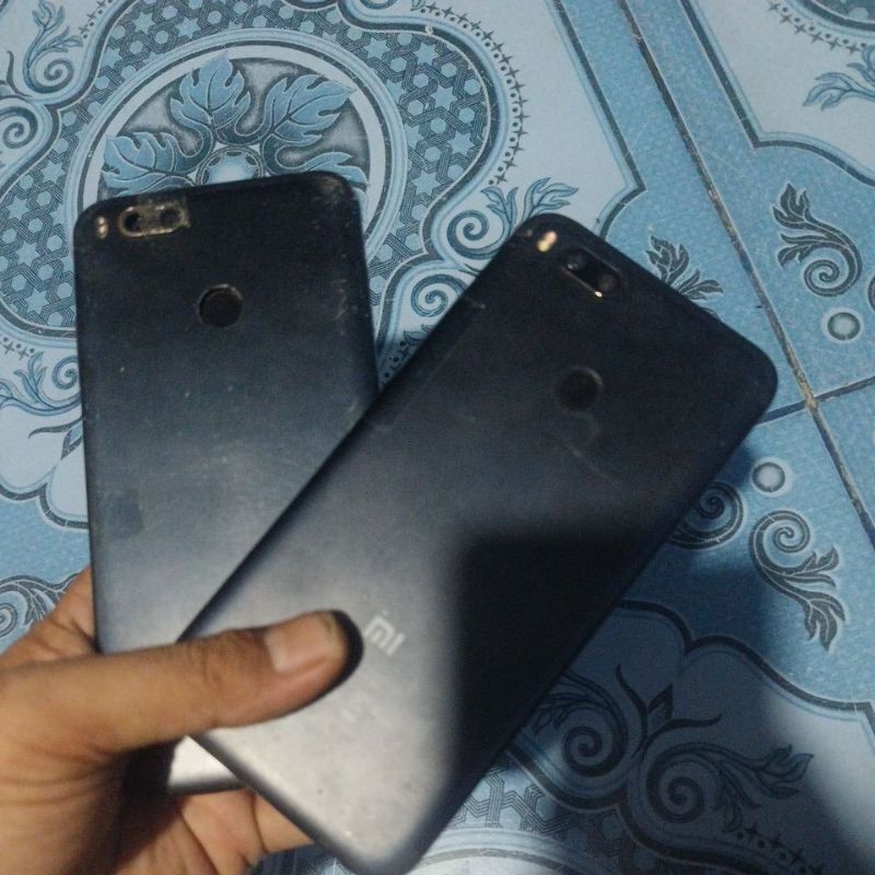 xiomi miA1 minus lcd fisik seadanya