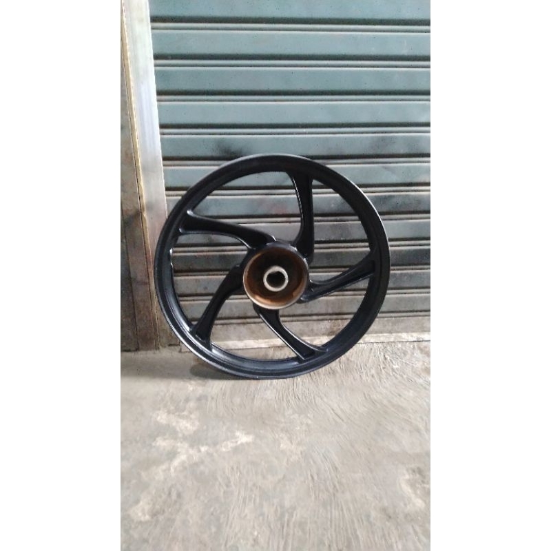velg suzuki titan belakang/ resing belakang suzuki titan