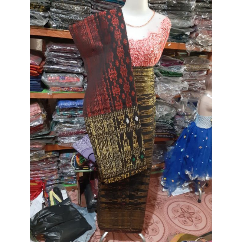 SONGKET PENGANTIN BATAK PIALA KOREA TENUN TANGAN TARUTUNG TUMTUMAN MERAH GOLD