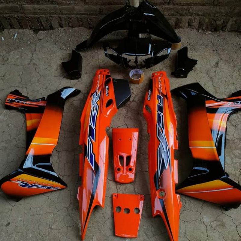 cover bodi Fizr full set halus bodi motor Yamaha Fizr orange hitam 2003
