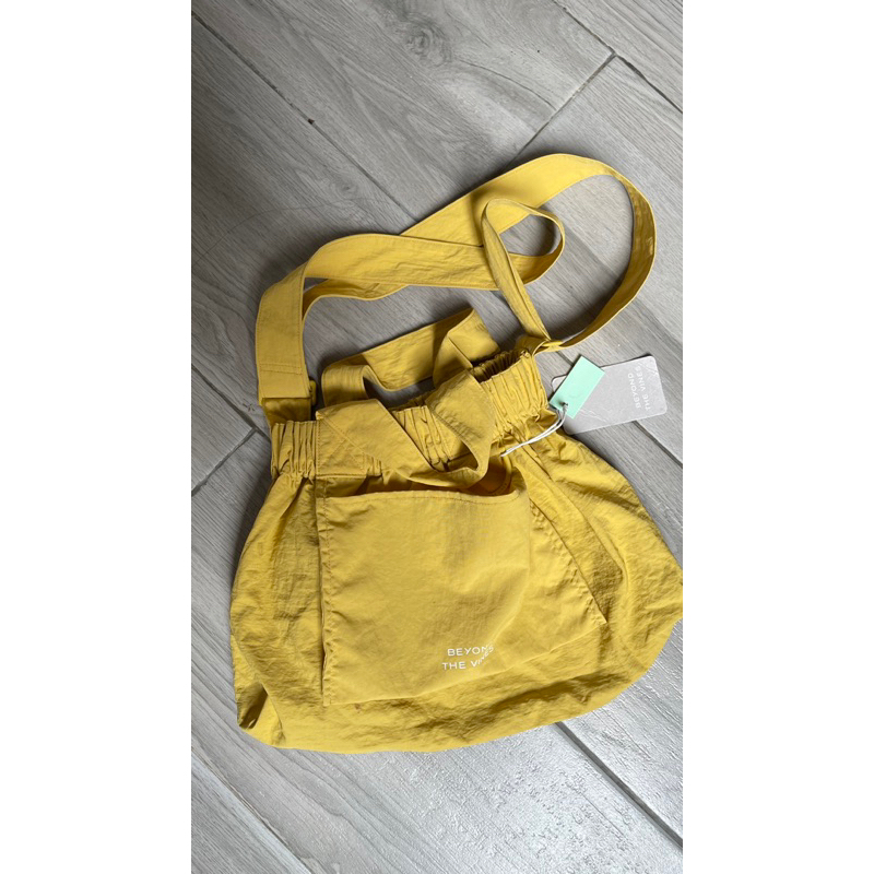 beyond the vines btv preloved mustard XS original