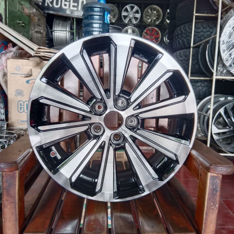 velg mobil toyota avanza feloz, ring 16,lubang 5,pcd100 (original)