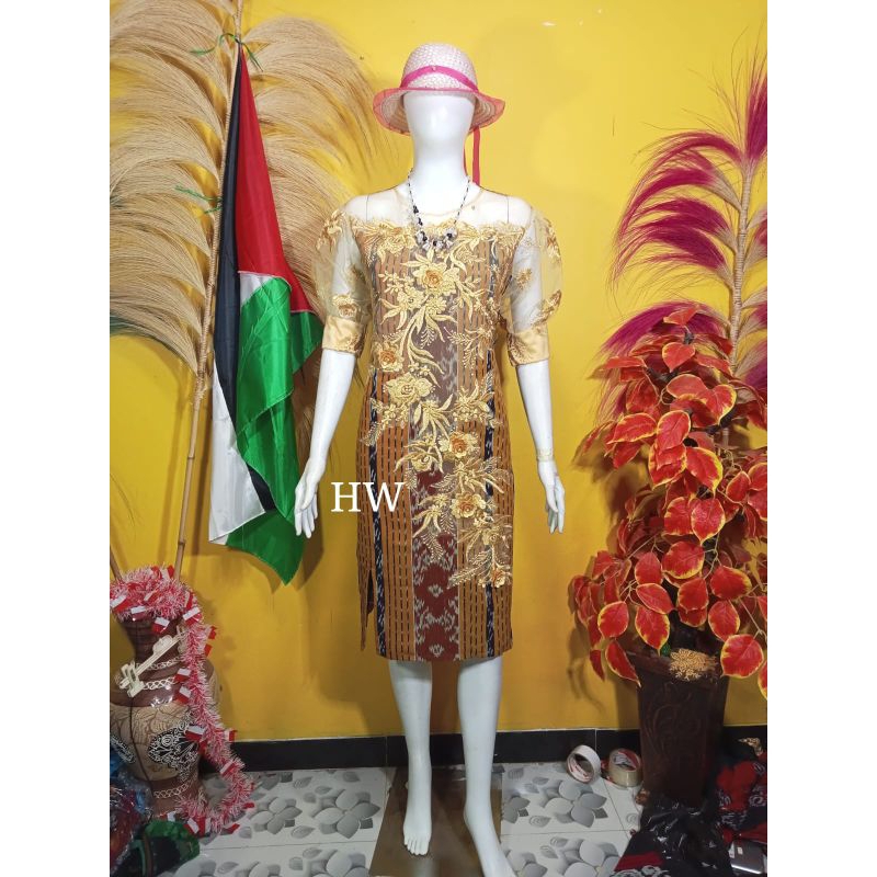 DRESS TENUN MIK BROKAT KUNING EMAS