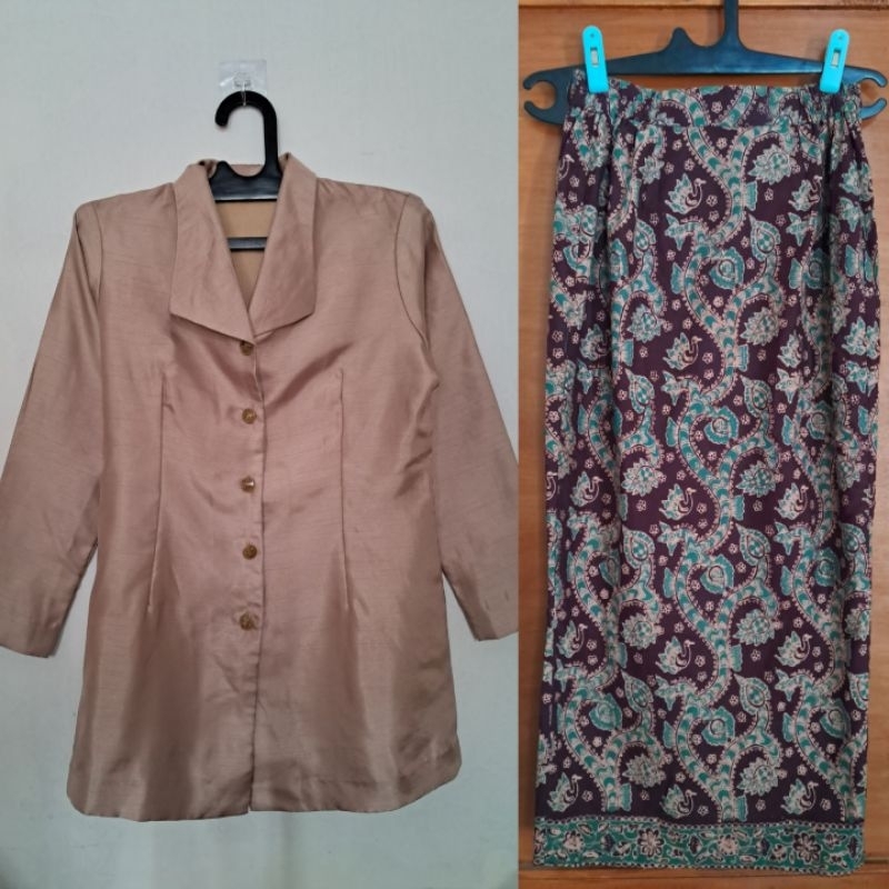 preloved one set kebaya kurung / baju kurung dan rok batik span