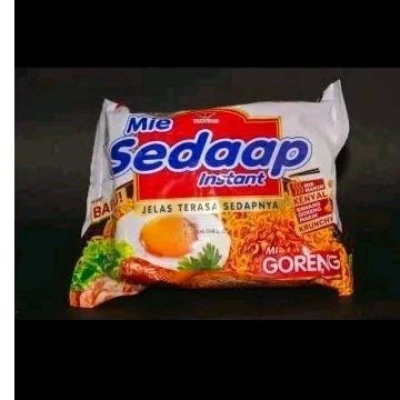 

mie instan sedaap goreng