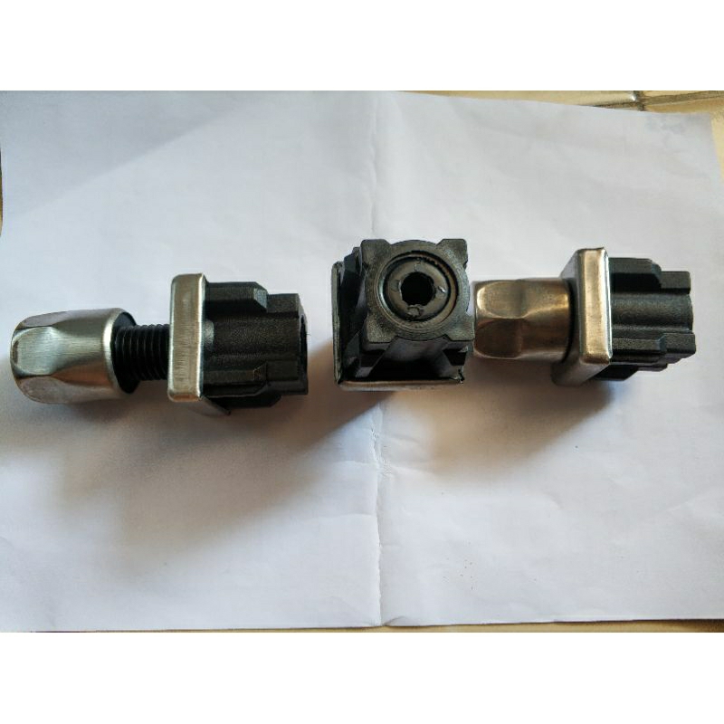 Adjuster Kaki Meja Kotak Holo 40mmx40mm Stainless Steel