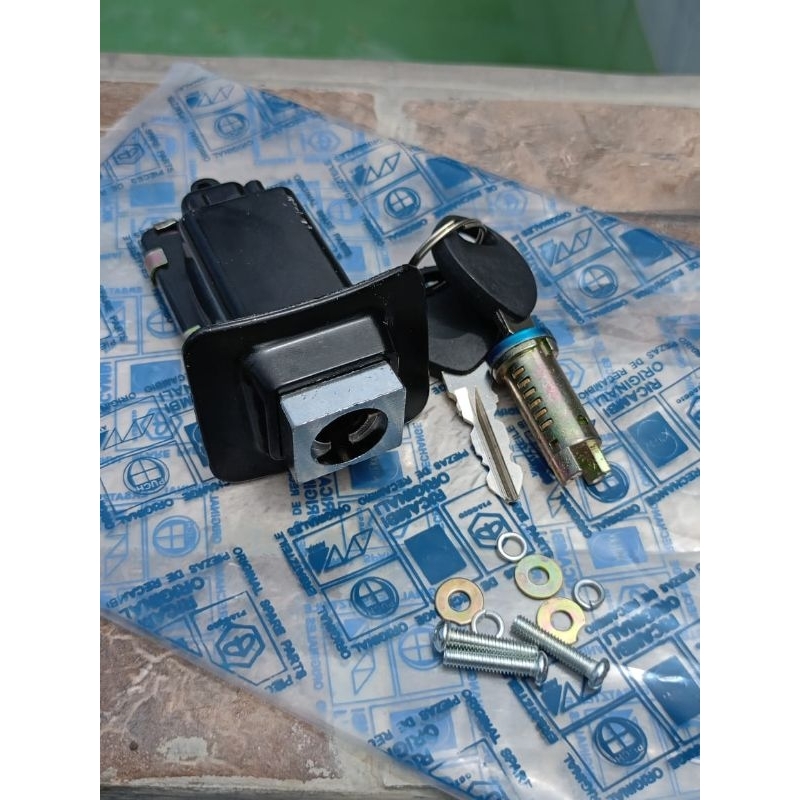 kunci kuncian jok vespa spartan exclusive px mk