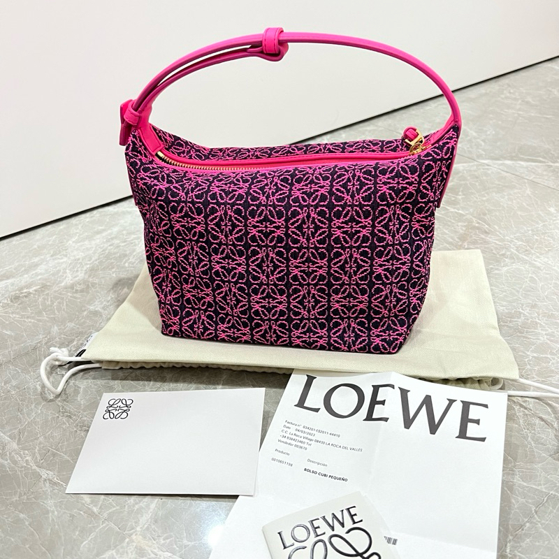 Loewe cubi bag pink