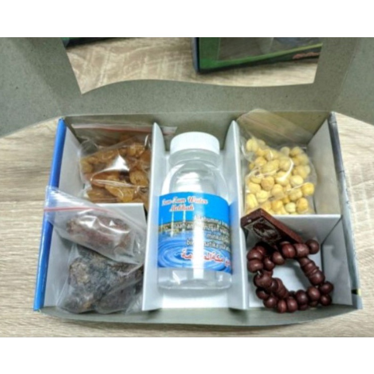

Oleh oleh haji dan umroh paket lengkap plus tasbih kayu 33