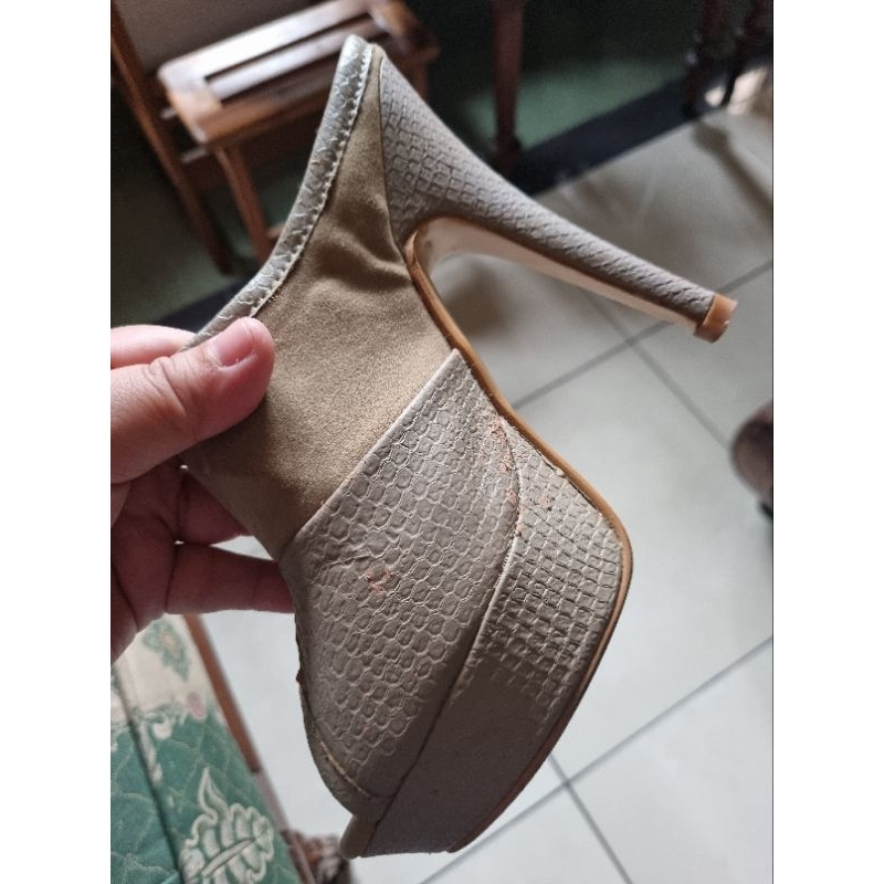 Marie Claire Heels preloved