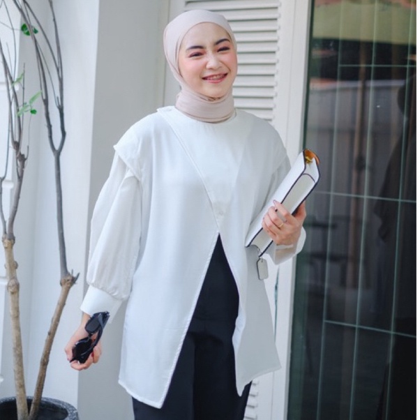 Tamara Blouse/ Blouse Casual/ Kemeja wanita