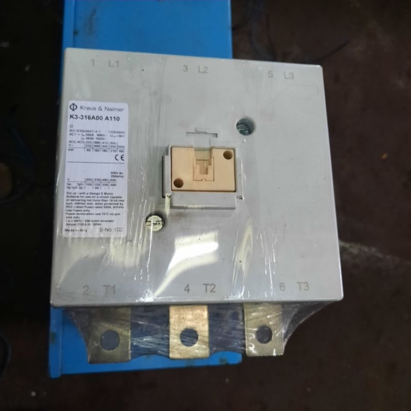 kontaktor Kraus & Naimer K3-316A00 A110 110V AC/DC 350A