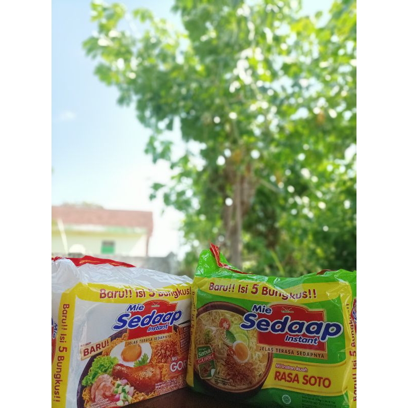 

mie sedaap goreng isi 5 + soto isi 5