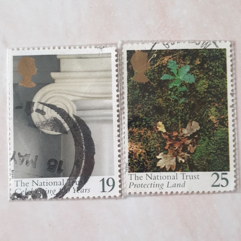 

Perangko Inggris Britania Raya Centenary of The National Trust Tahun 1995 set 2pcs