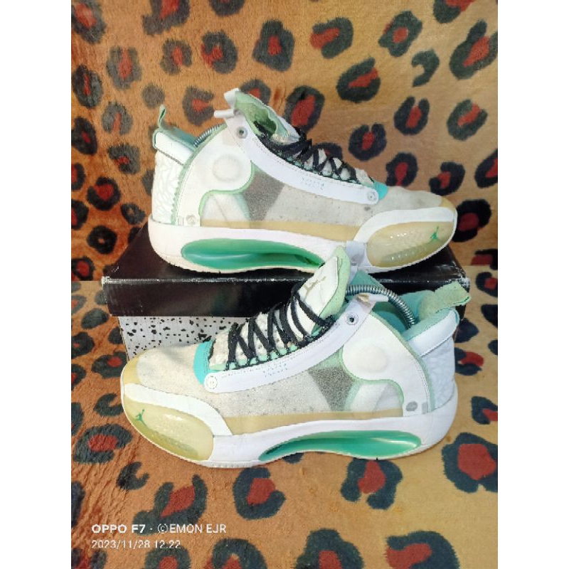 #77 Sepatu Second Jordan