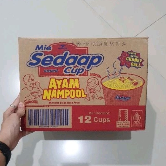 

Mie sedaap cup mie instant AYAM NAMPOOL chunky ball ( isi 12 / dus )