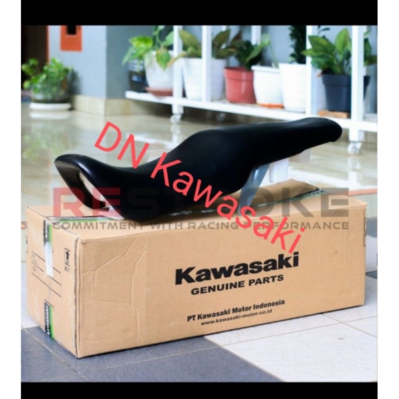 jok sadel jok depan ninja 150 r ss original