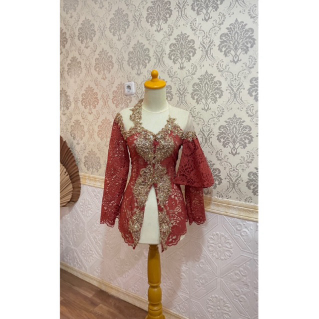 kebaya ala niken salindry