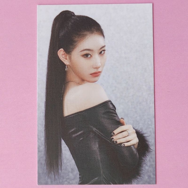 Photocard Neon ITZY Chesire Chaeryeong