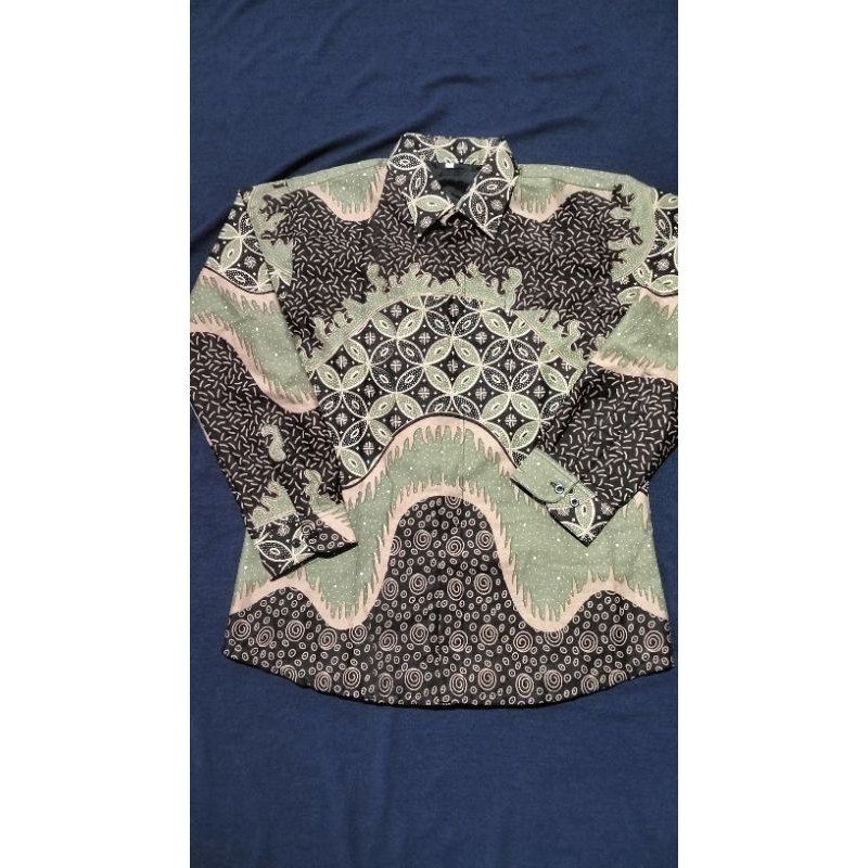 Kemeja Batik Pria Lapis Furing Herro Kemeja Batik Sage Green