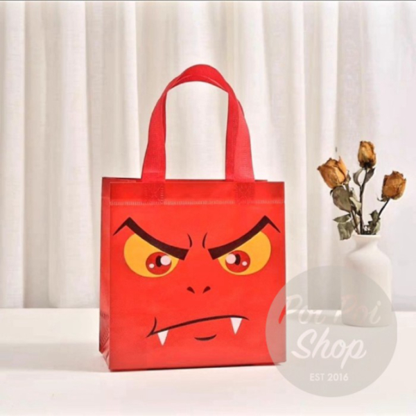 

Promo Tas PVC Souvenir Halloween Trick Or Treat Shopping Goodie Bag Haloween - #5 - MERAH Diskon