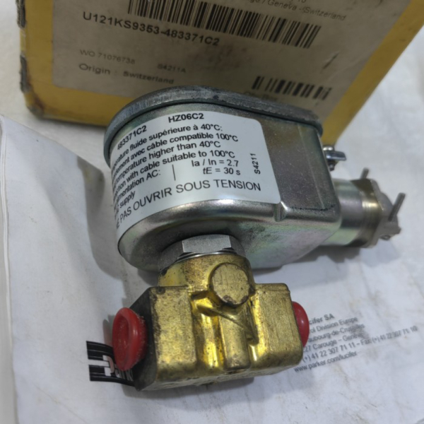 

Dijual Solenoid Valve 1/4 BSPP Brass PARKER U121KS9353-483371C2 Limited