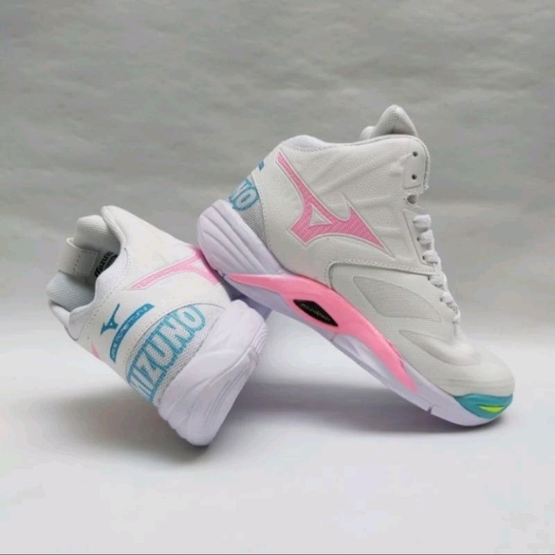 Sepatu Voli Wanita. Sepatu Voli Mizuno Wanita. Sepatu Volly Mizuno Wanita. Sepatu Olahraga Wanita