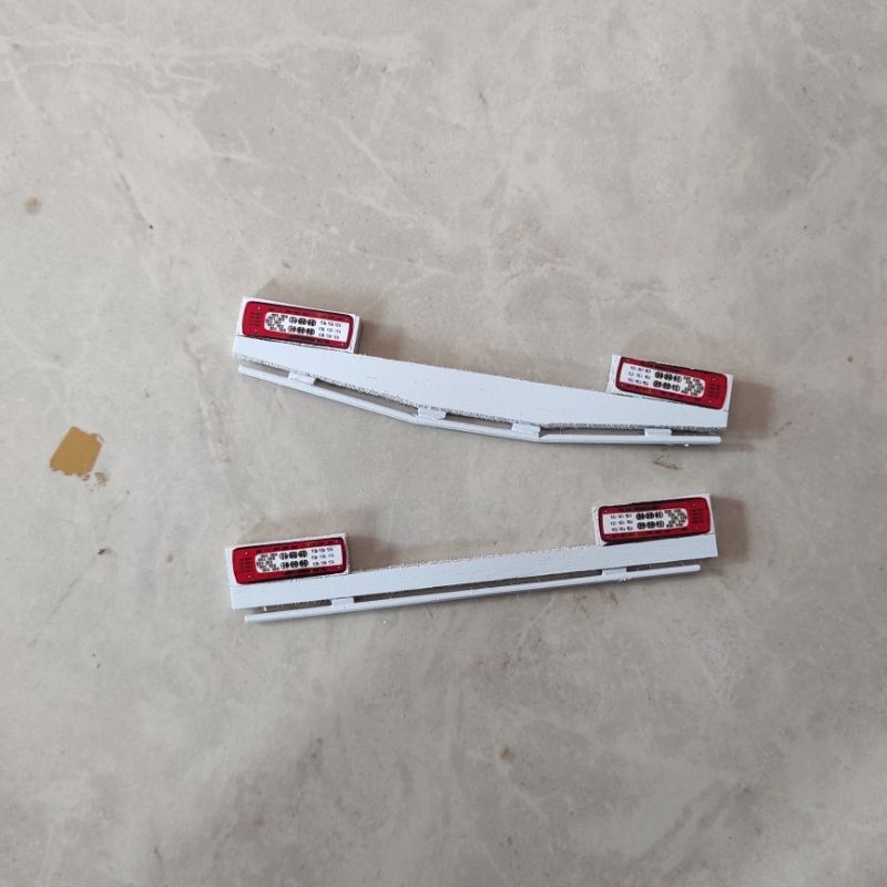 Bemper belakang miniatur truk PLASTIK truk kardus truk triplek