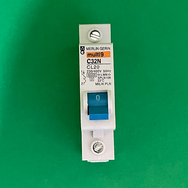 MCB Merlin Gerin Biru 20A MG Multi9 20 Ampere CL20