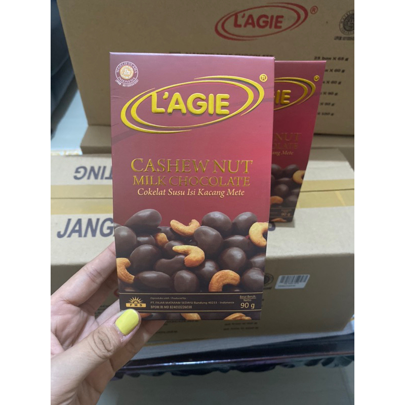 

LAGIE Cashew Nut Milks Chocolate